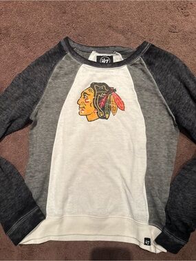 ’47 Chicago Blackhawks Raglan Sweatshirt - White & Charcoal